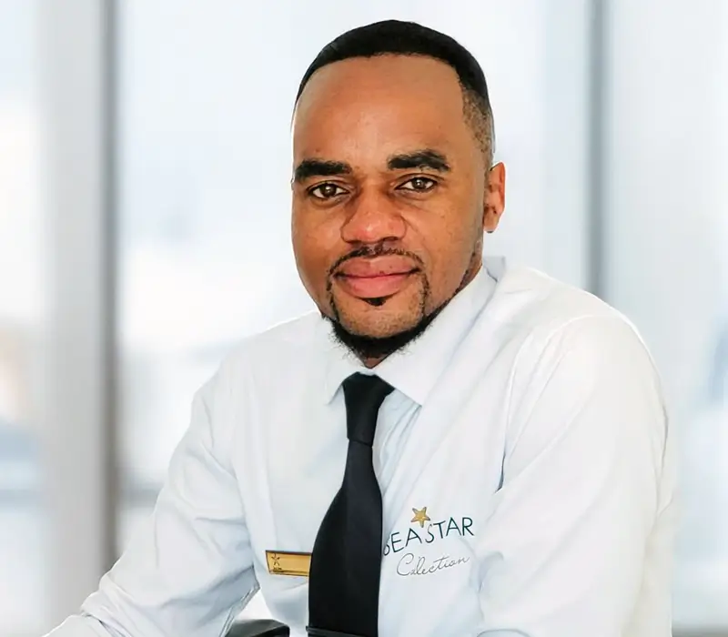 Dumisani from the Sea Star Cliff team